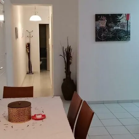 Iris Village Holiday Apartament Pafos